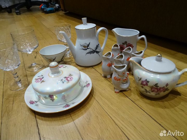 Кучка разной посуды