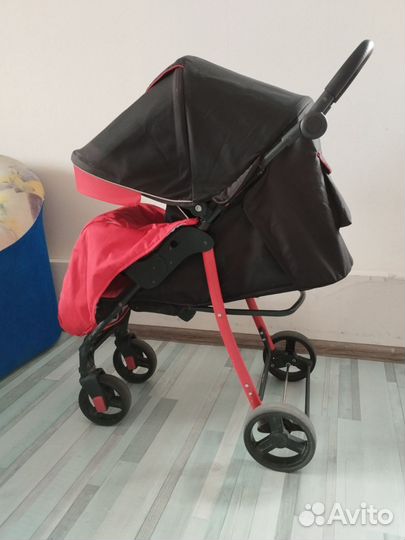 Коляска прогулочная