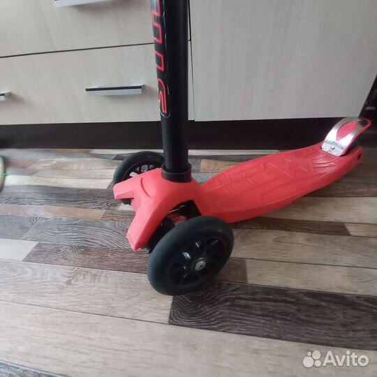 Самокат детский трехколесный