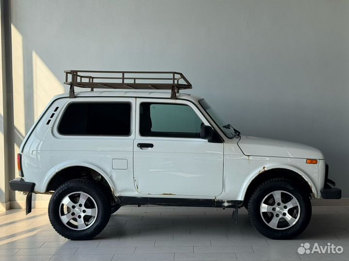 LADA 4x4 (Нива) 1.7 МТ, 2018, 100 000 км