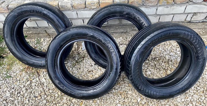 Yokohama C.Drive 2 AC02 215/60 R16