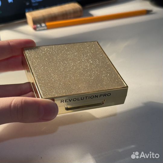 Хайлайтер revolution pro lustre