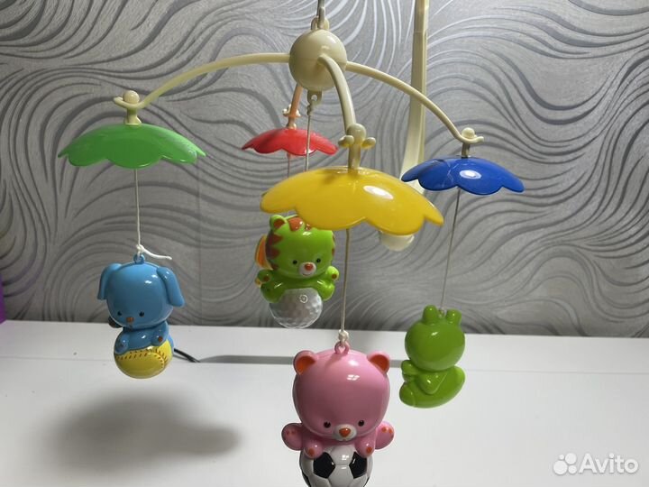 Мобиль для детской кроватки