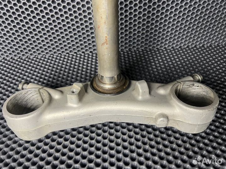 Траверса нижняя Honda Cbr 600rr 03-04