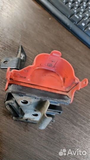 Крышка клеммы Bmw 525I E60 N52B25AF 2006