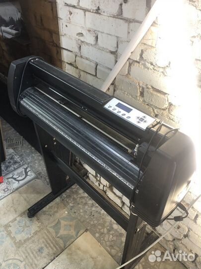 Плоттер режущий