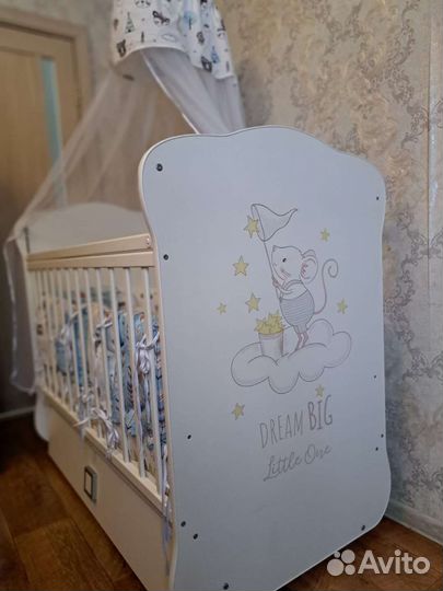 Детская кроватка с балдахином,матрасом и бортиками