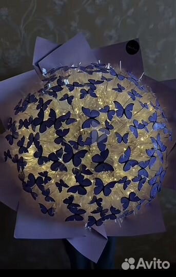 Букет из бабочек светящийся