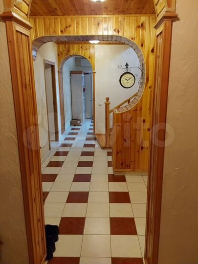 Дом 190 м² на участке 8 сот.