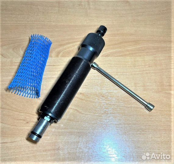 Гидравлический цилиндр (толкатель), усилие 12 т