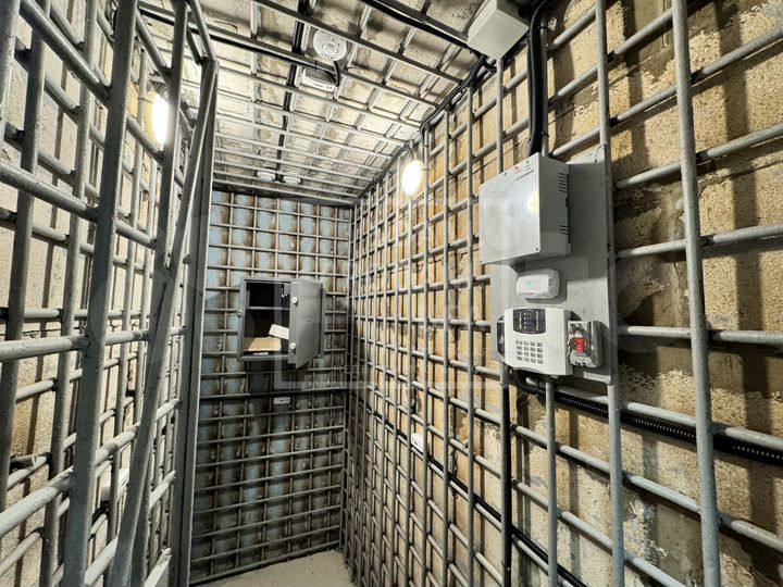 Сдам комнату хранения оружия