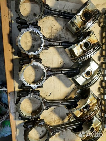 Шатун с поршнем 3,8 литра EGH