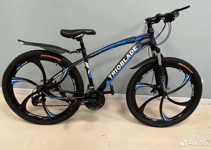 Взрослый велосипед на литых дисках