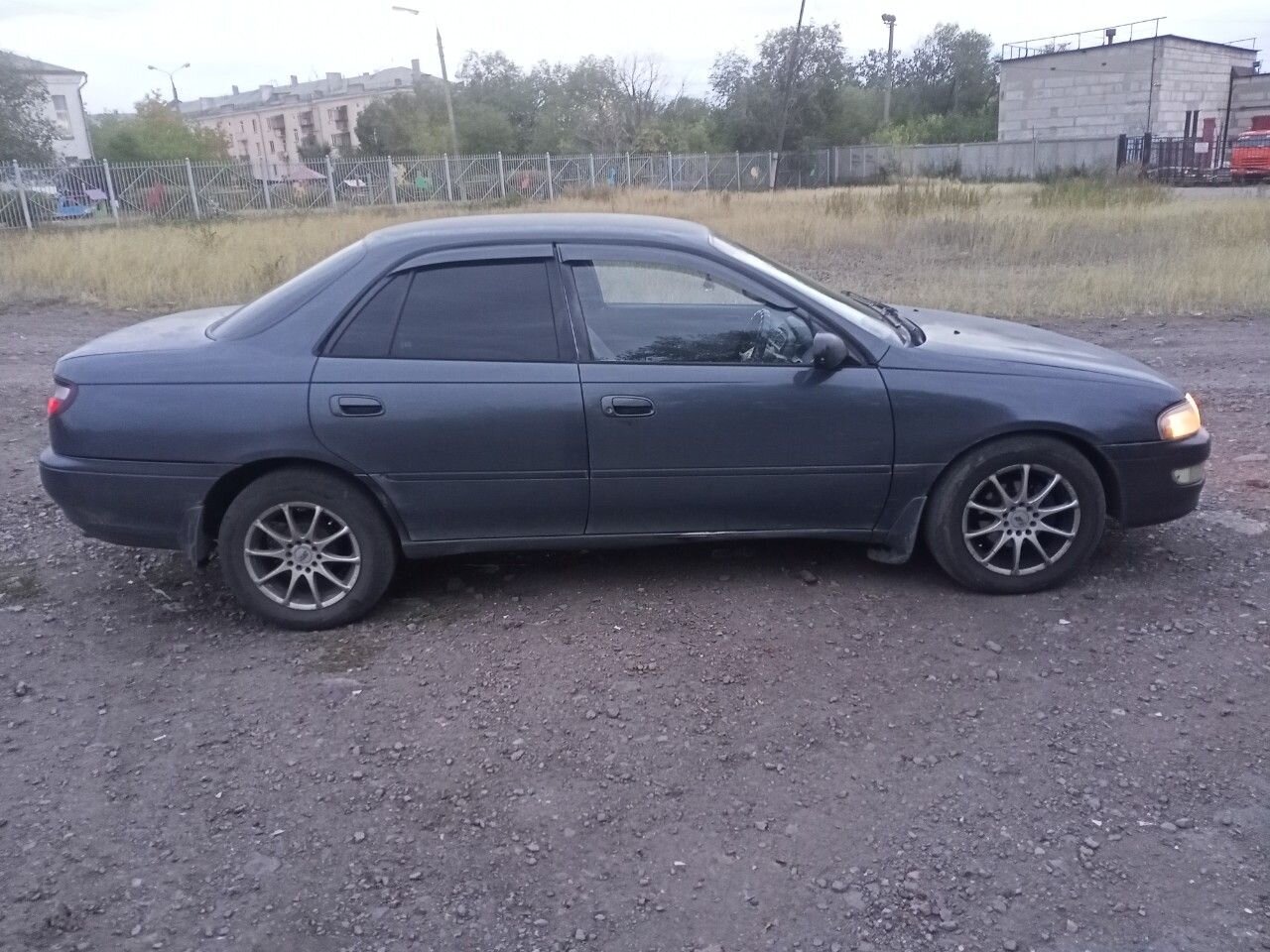 Toyota Carina: фото владельца