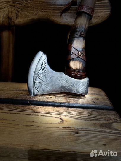 Топор кованый ручной работы