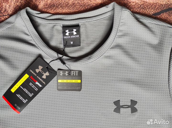 Футболка under armour серая