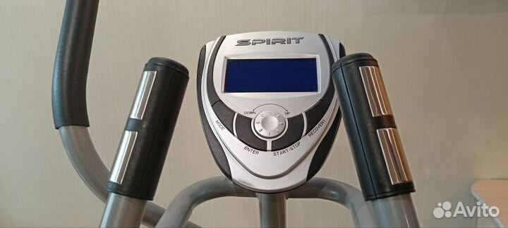 Эллиптический тренажер spirit SE218