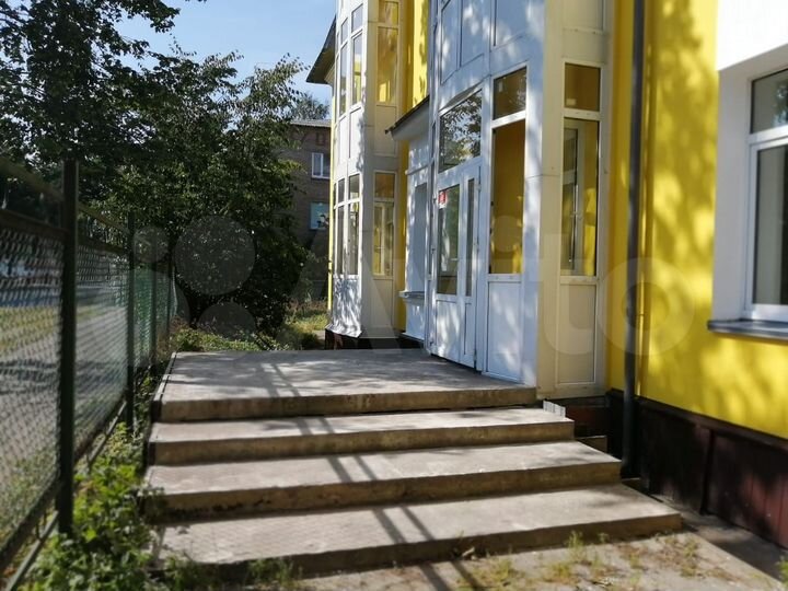 2-к. квартира, 87,5 м², 1/3 эт.