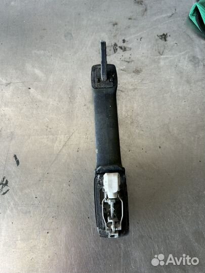 Ручка задней правой двери golf 3