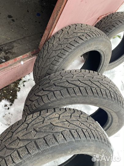 Tigar SUV Ice 215/60 R17