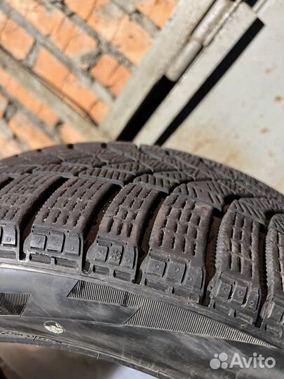 Pirelli Ice Zero FR 255/50 R19 107T