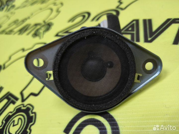 Динамик высокочастотный передний правый Toyota