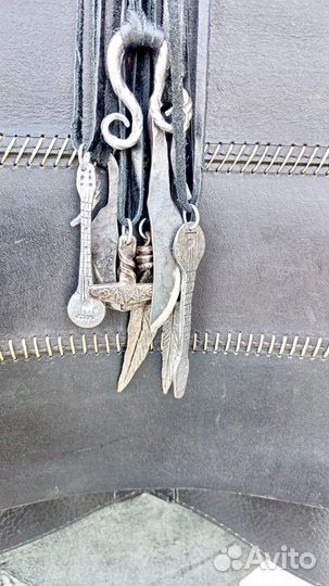 Подсвечники, талисманы