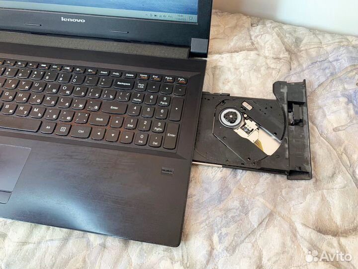 Ноутбук Lenovo B50-30 + Сумка