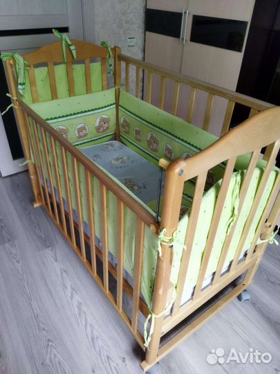 Кровать детская с матрасом