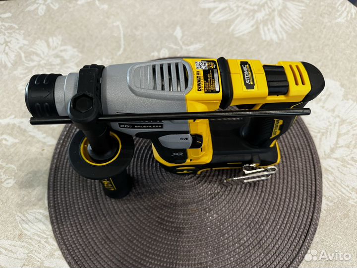 Перфоратор Dewalt DCH 172