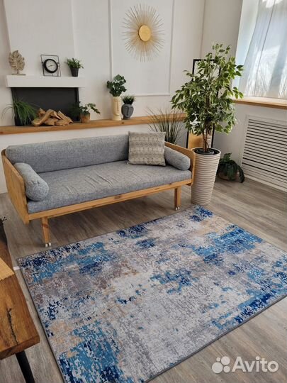 Ковер для современного интерьера. Новый