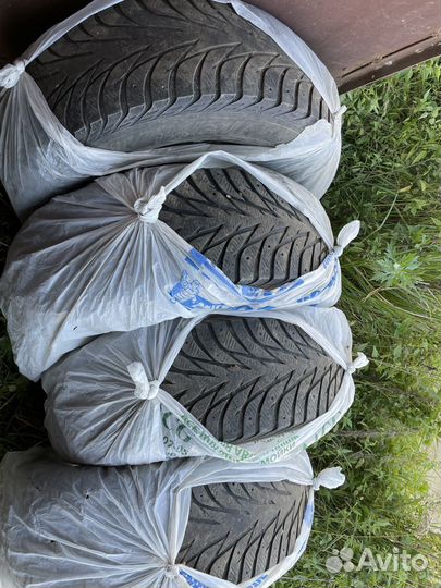 Yokohama IceGuard Stud IG65 275/65 R17
