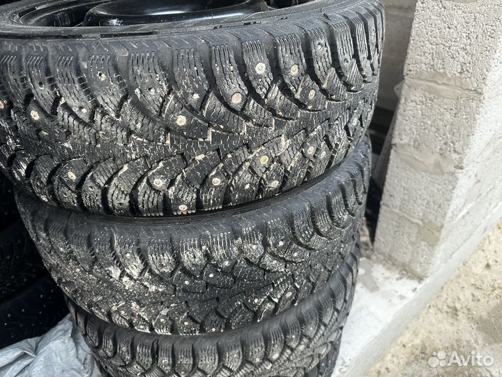 Комплект зимних колес r16