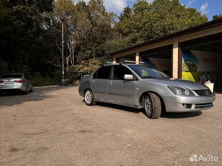 Mitsubishi Lancer 2.0 AT, 2005, 300 000 км