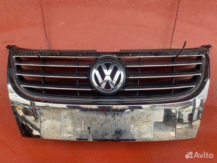 Решетка радиатора Vw Touran BSX 2008