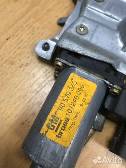 Стеклоподъемник передний левый Opel Zafira A