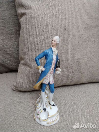 Фарфоровые статуэтки германия