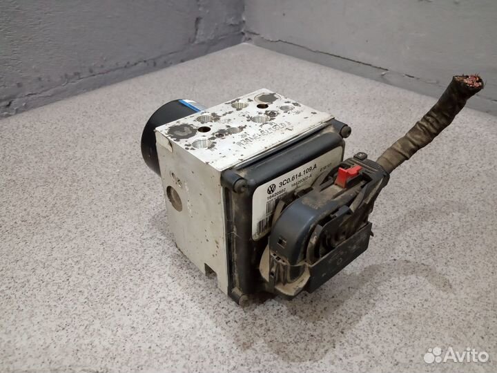 Блок ABS WV Passat B6 b7 cc