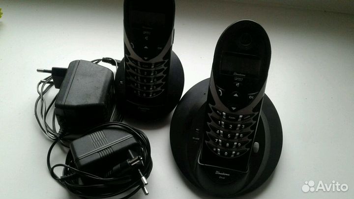Домашний радио телефон(2 базы)