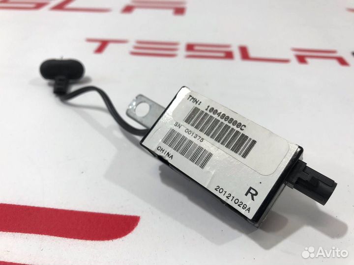Антенна усилитель AM/FM Tesla Model S 2013