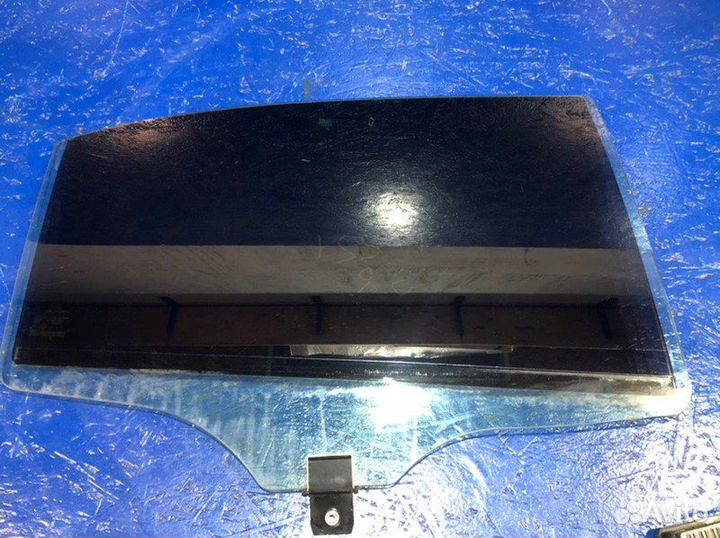 Стекло двери заднее правое Mercedes-Benz S-Class