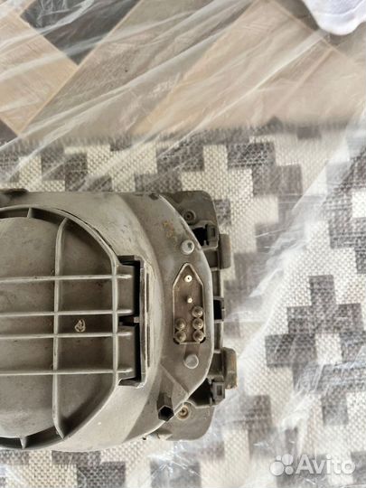 Фары на mercedes 123 Hella Л/П