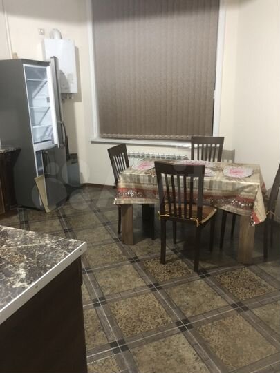 2-к. квартира, 72 м², 9/9 эт.