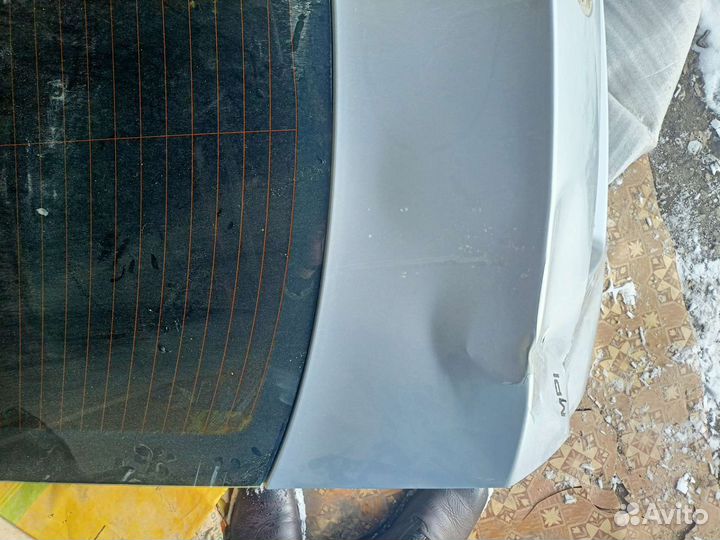 Крышка багажника Skoda Octavia A5