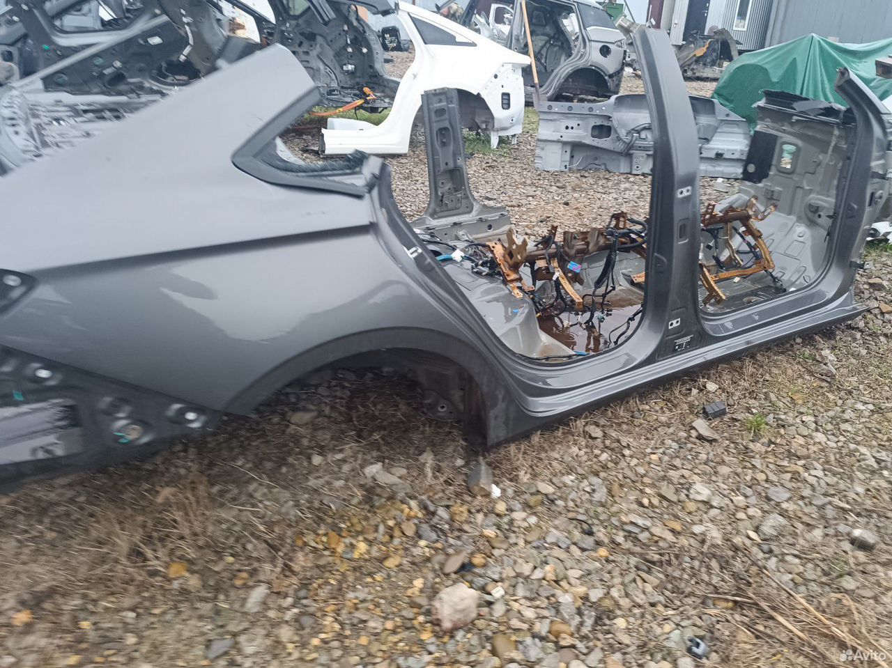 Порог правый стойка двери Джелли Эмгранд SS11