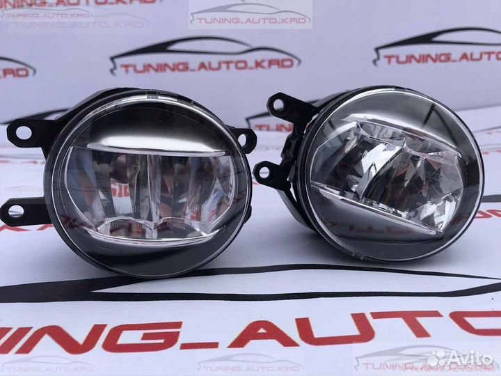 Противотуманные фары Toyota Lexus