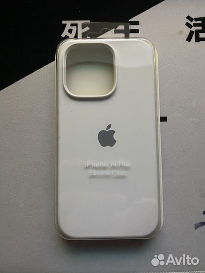 Чехол на iPhone