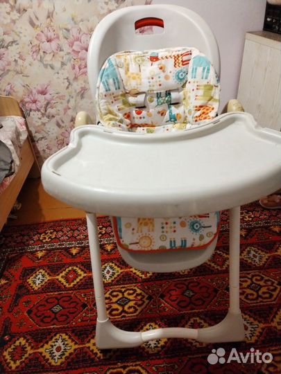 Стульчик для кормления