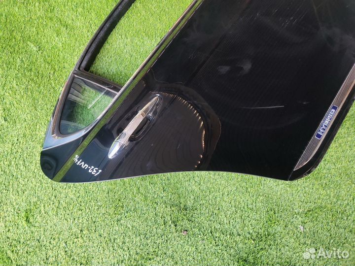 Дверь боковая задняя правая Lexus Ls600Hl UVF46