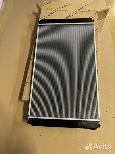 Радиатор Toyota Rav4